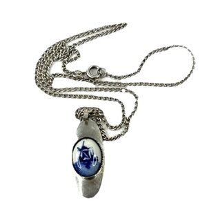 Vintage Silver Tone Delft Pendant Chain